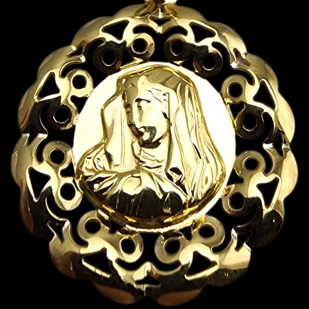 18 Karat Yellow Gold Blessed Mother Filigree Pendant #24033